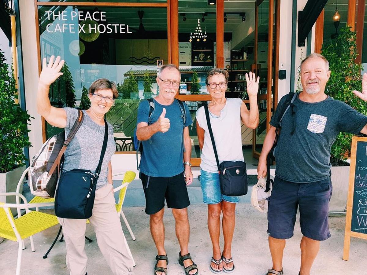 The Peace Damnoen Saduak Exterior foto